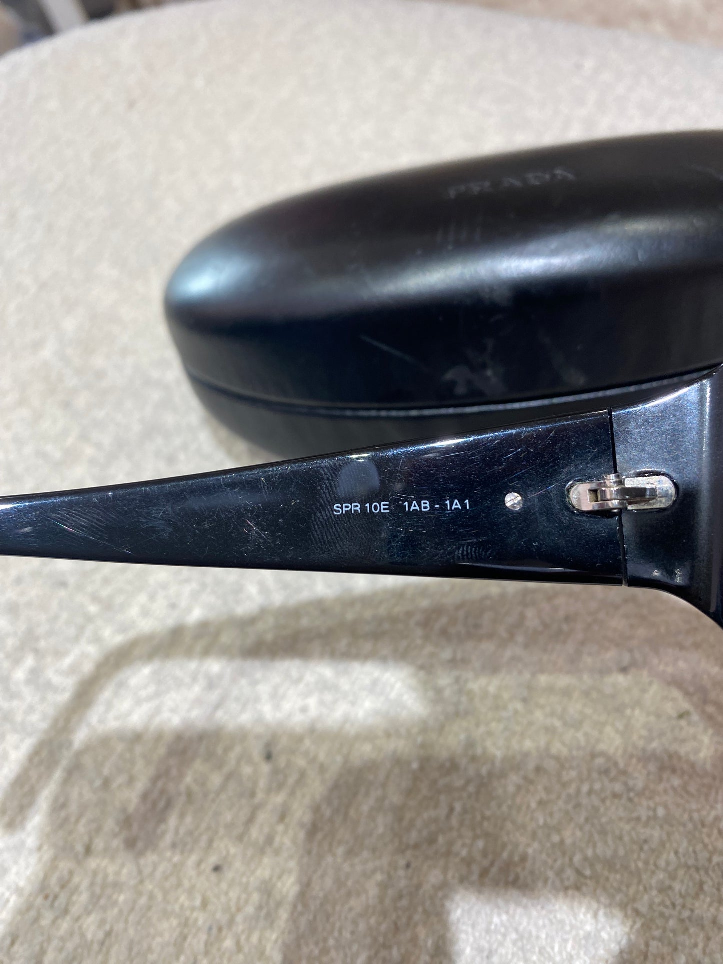 Lunettes de soleil Prada