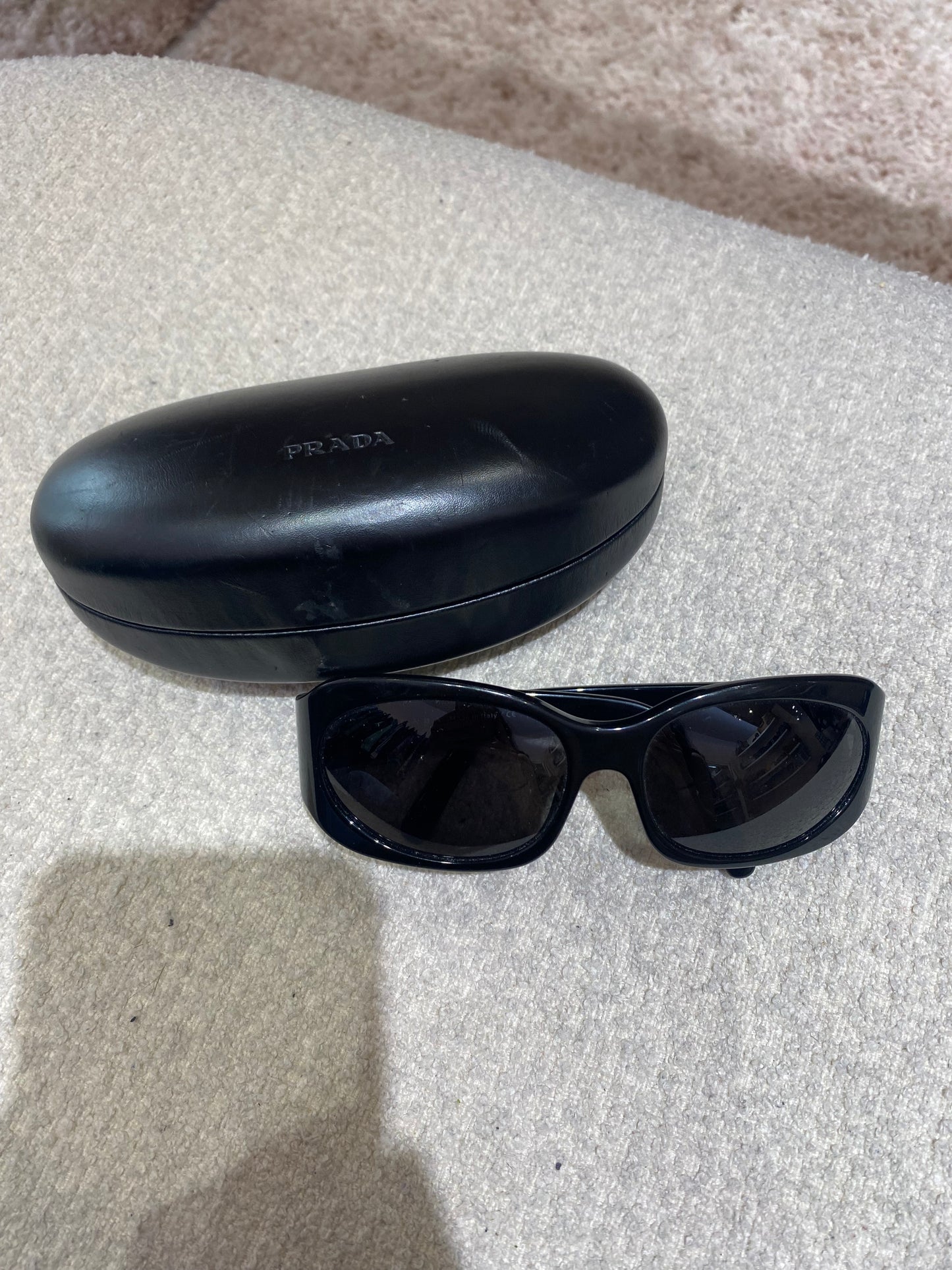 Lunettes de soleil Prada