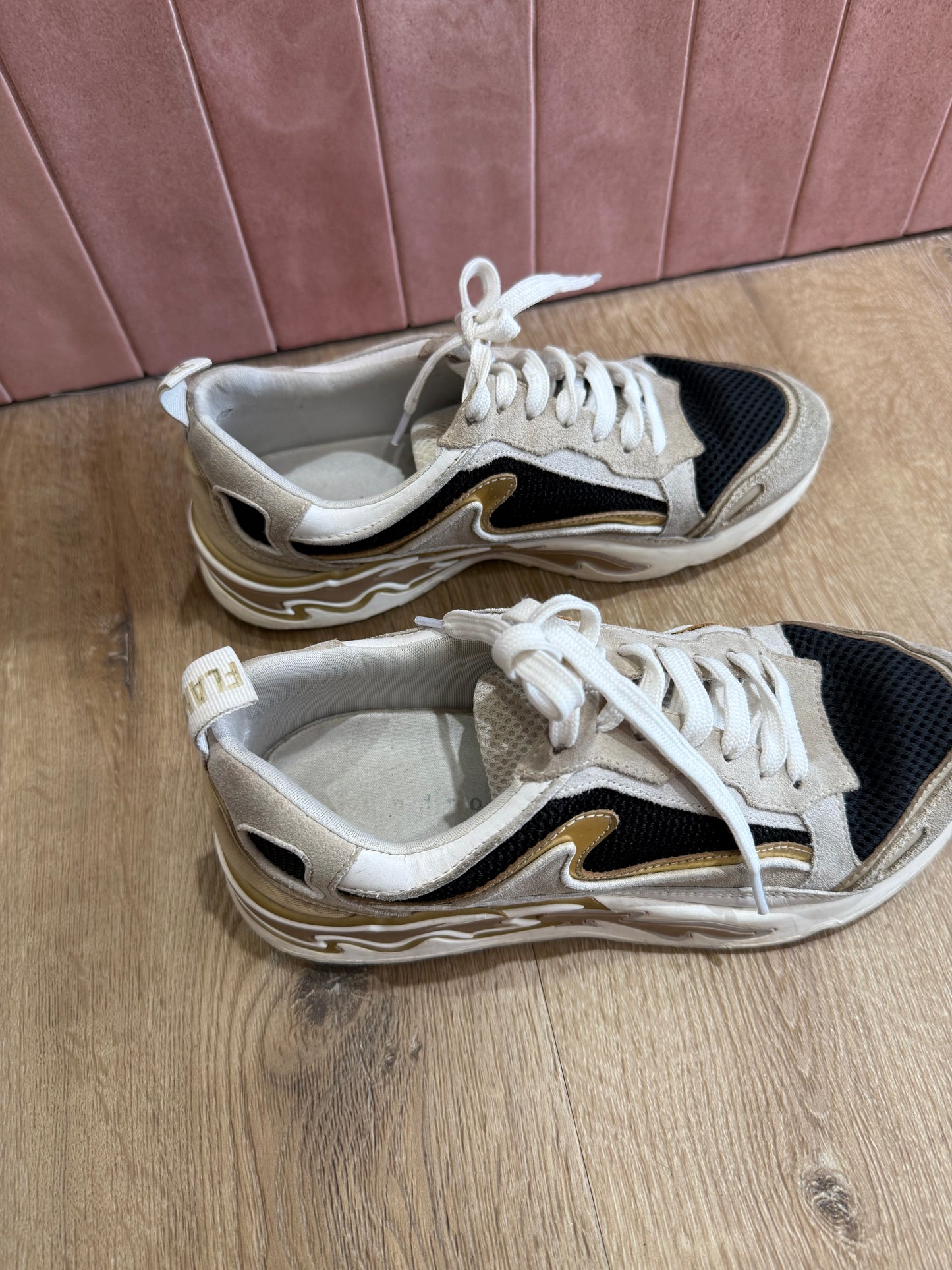 Baskets Sandro T.36