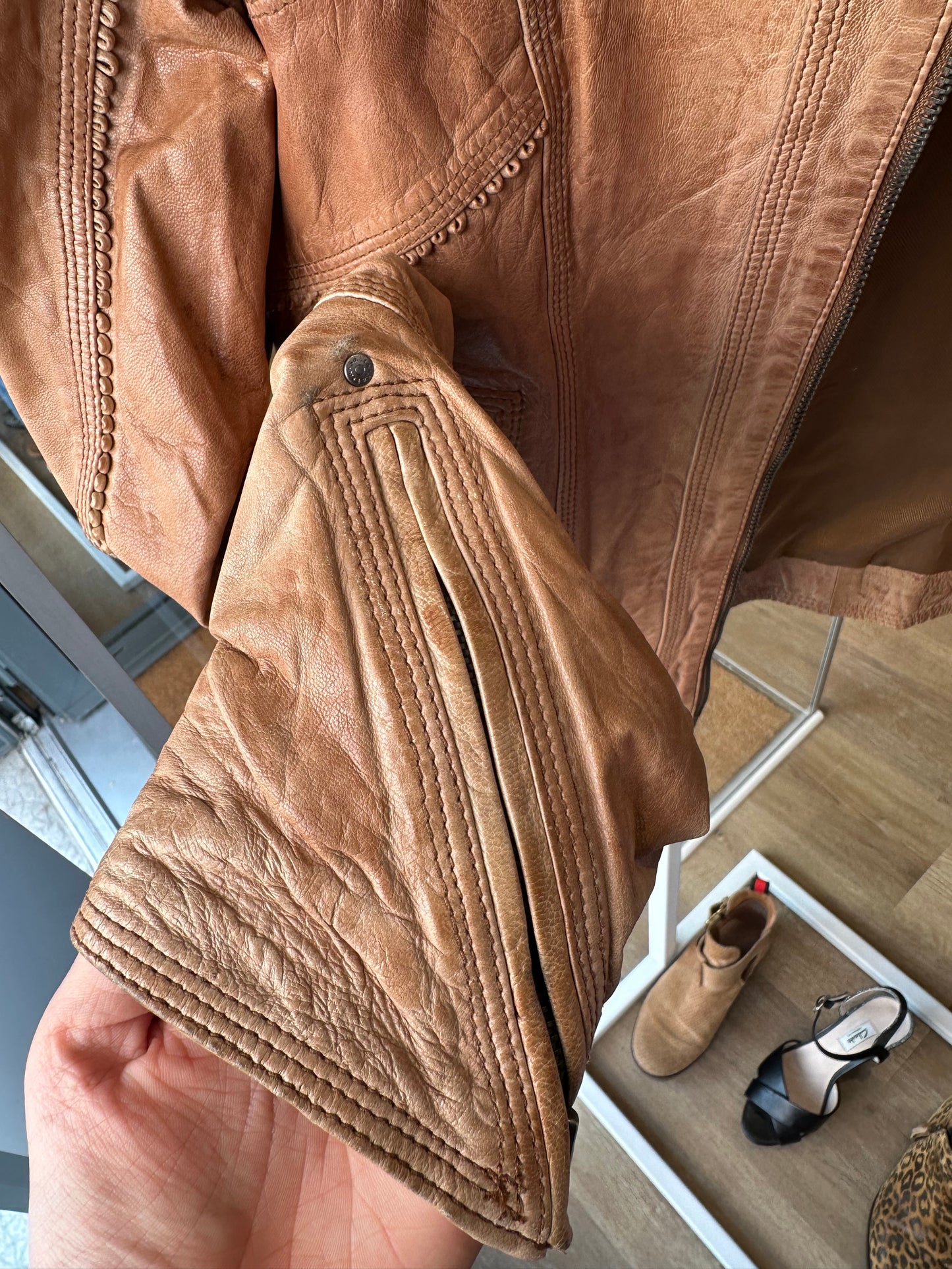 Veste en cuir Hollie Hobbie T.L