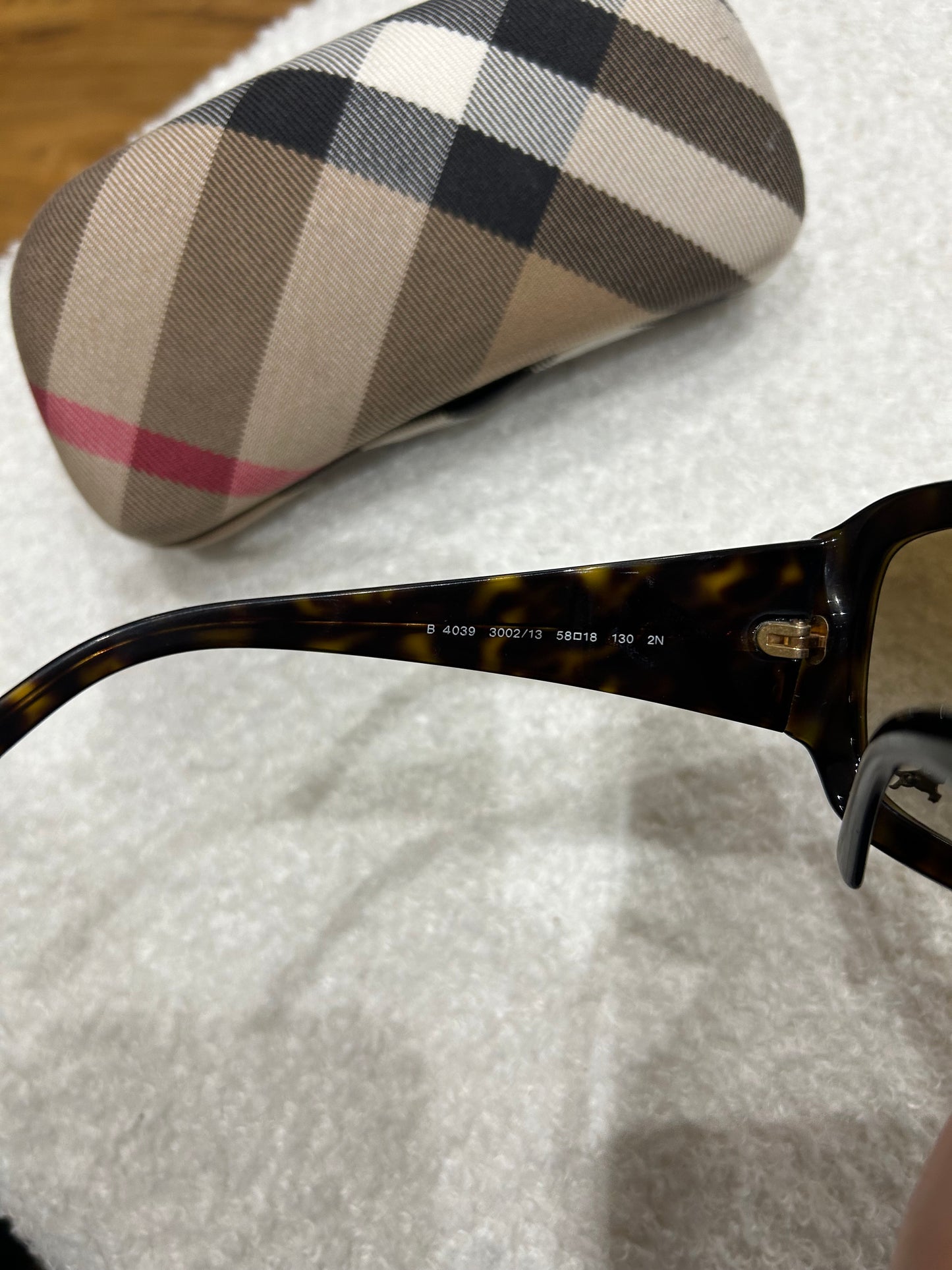 Lunettes de soleil Burberry