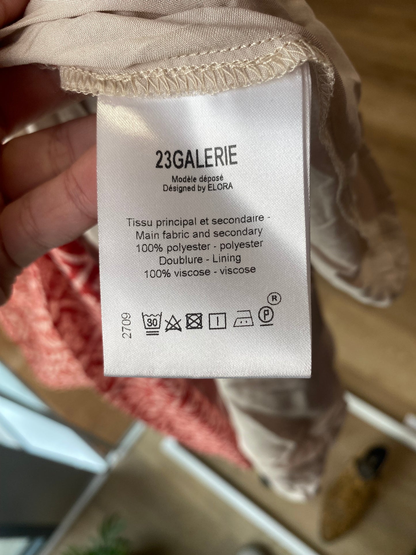 Robe Elora T.40