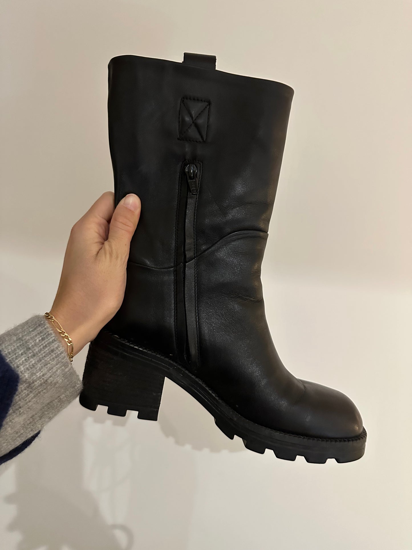 Bottines en cuir T.37