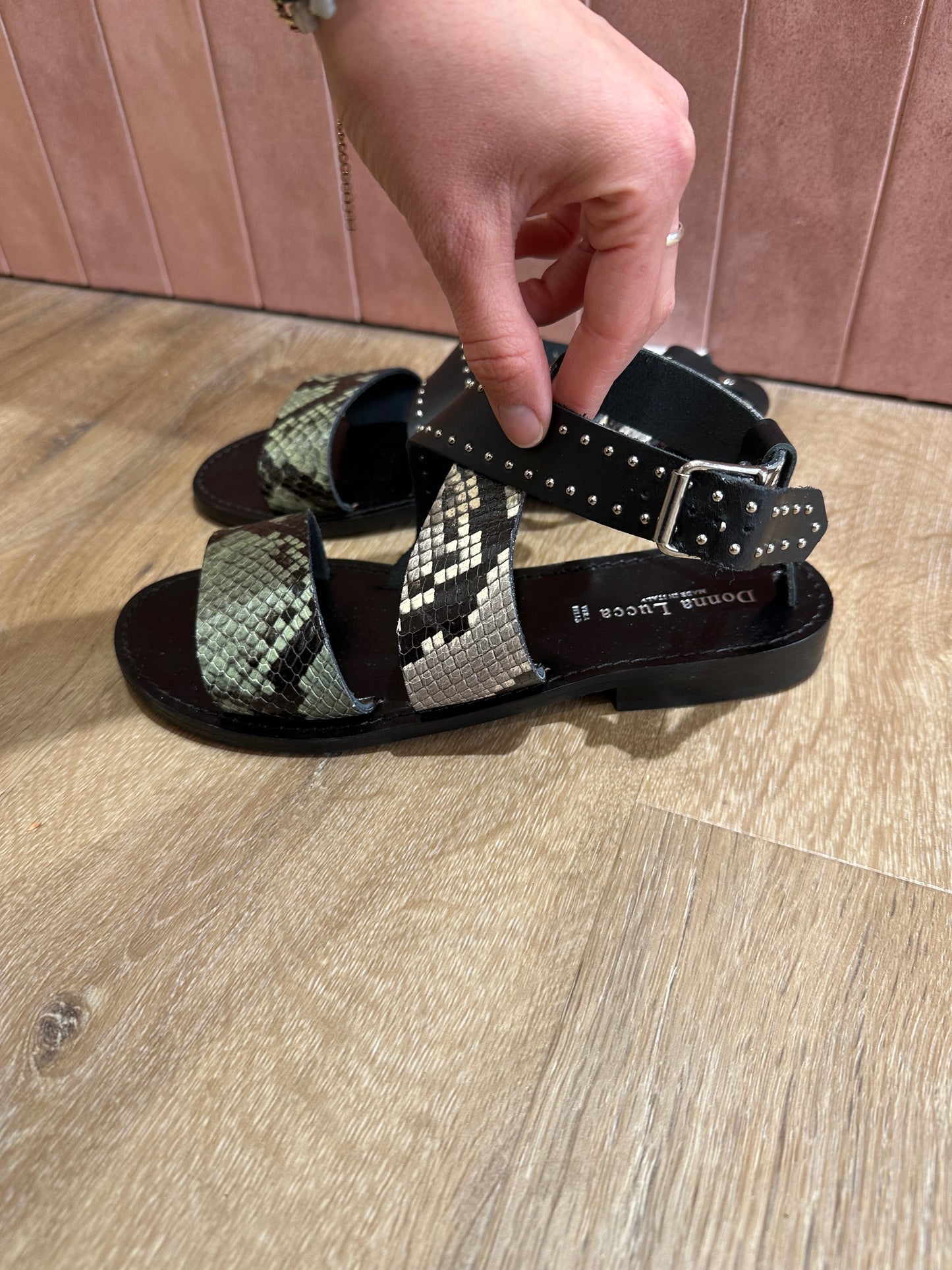 Sandale chaussures donna Lucca T.37 cuir