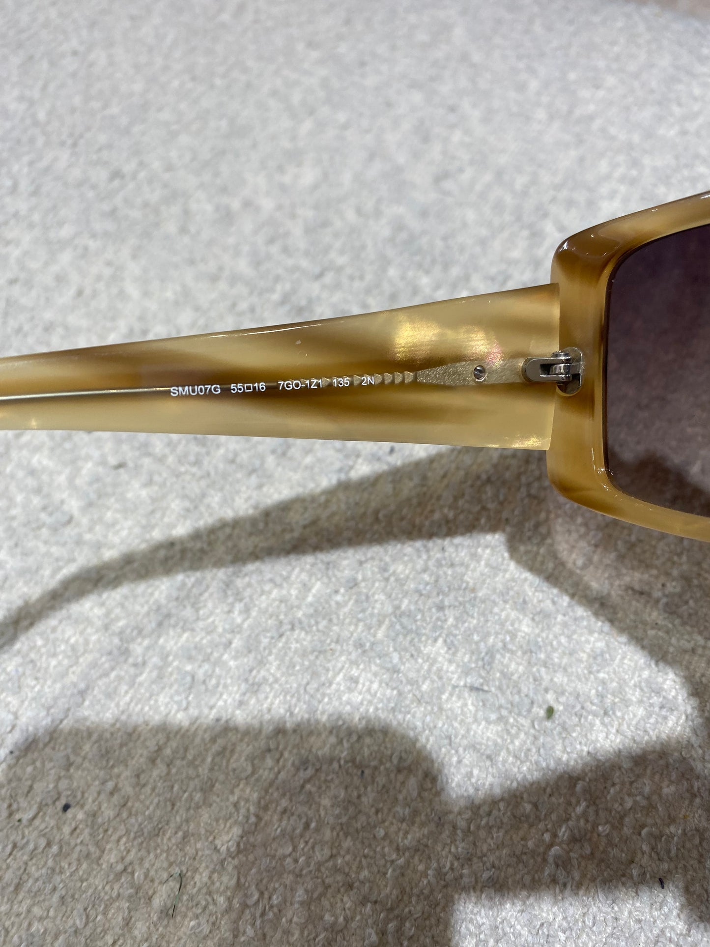 Lunettes de soleil Miu Miu