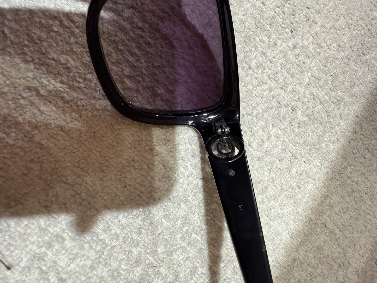 Lunettes de soleil Guess