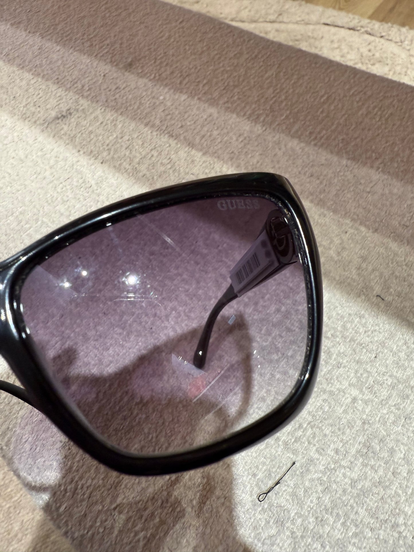 Lunettes de soleil Guess