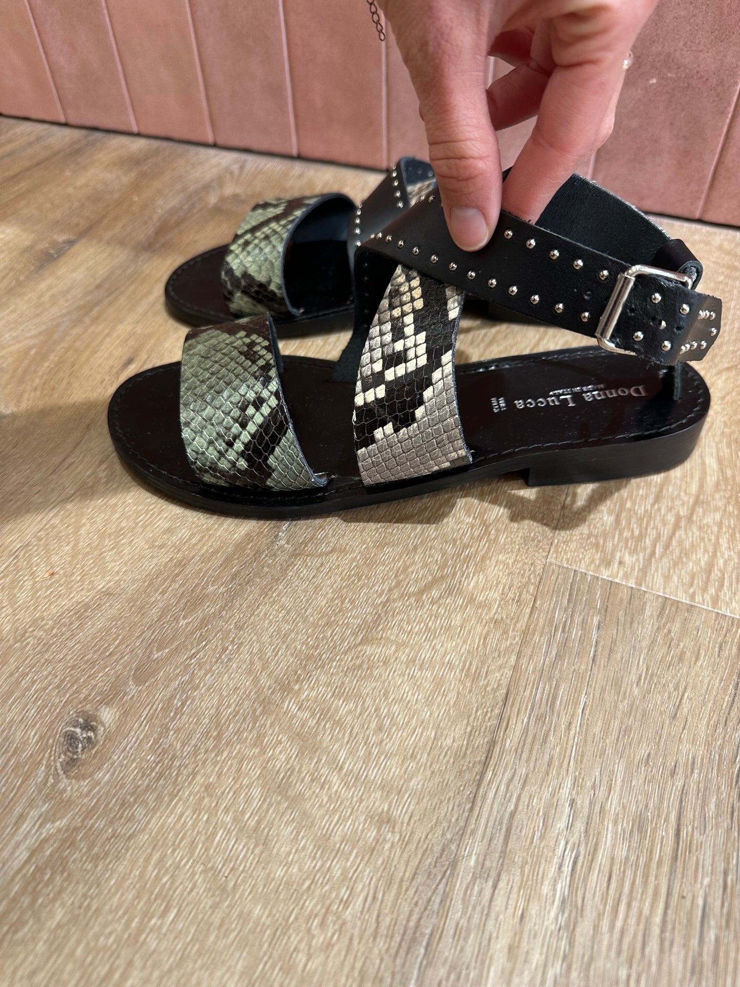 Sandale chaussures donna Lucca T.37 cuir