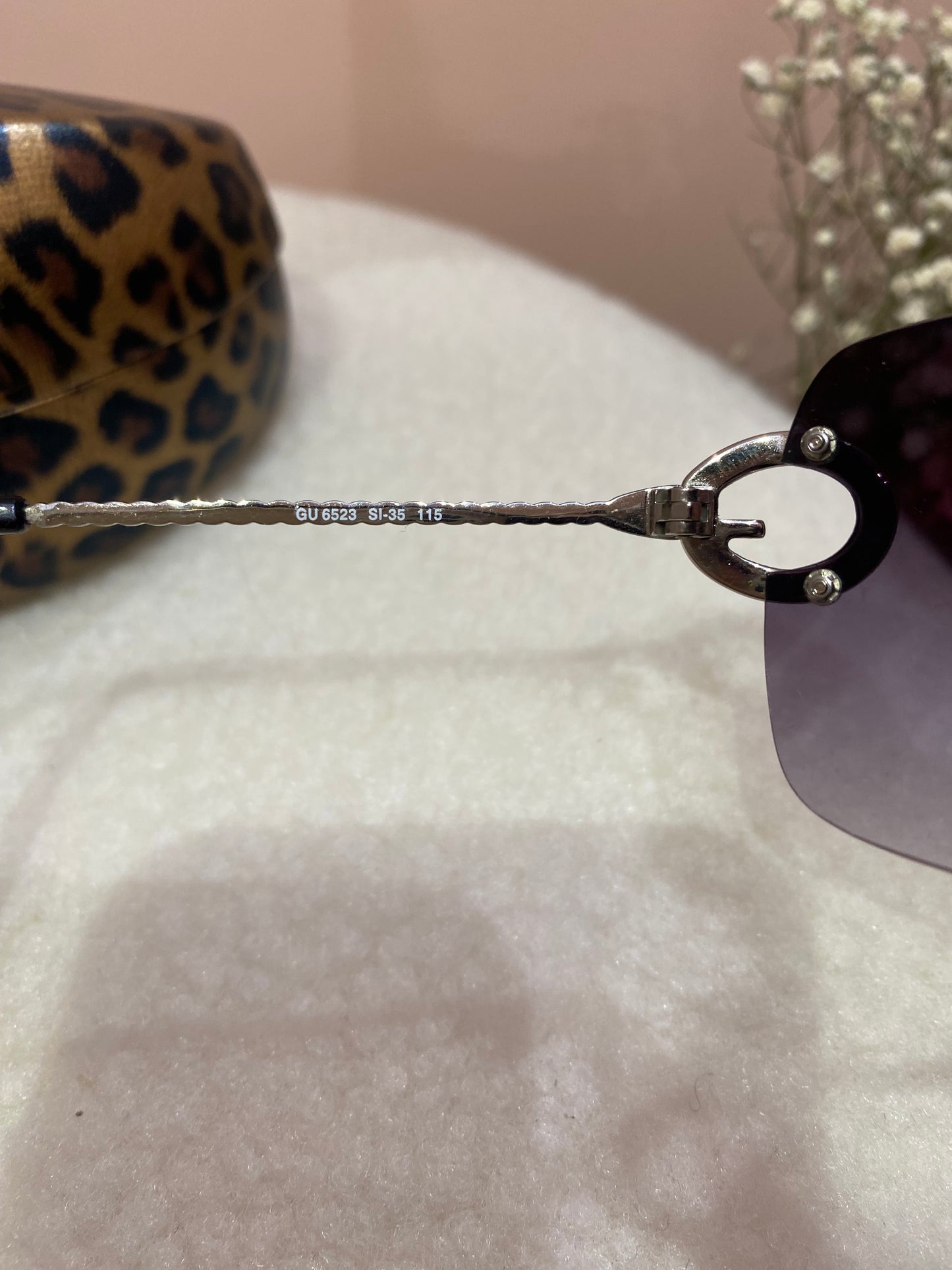 Lunettes de soleil Guess