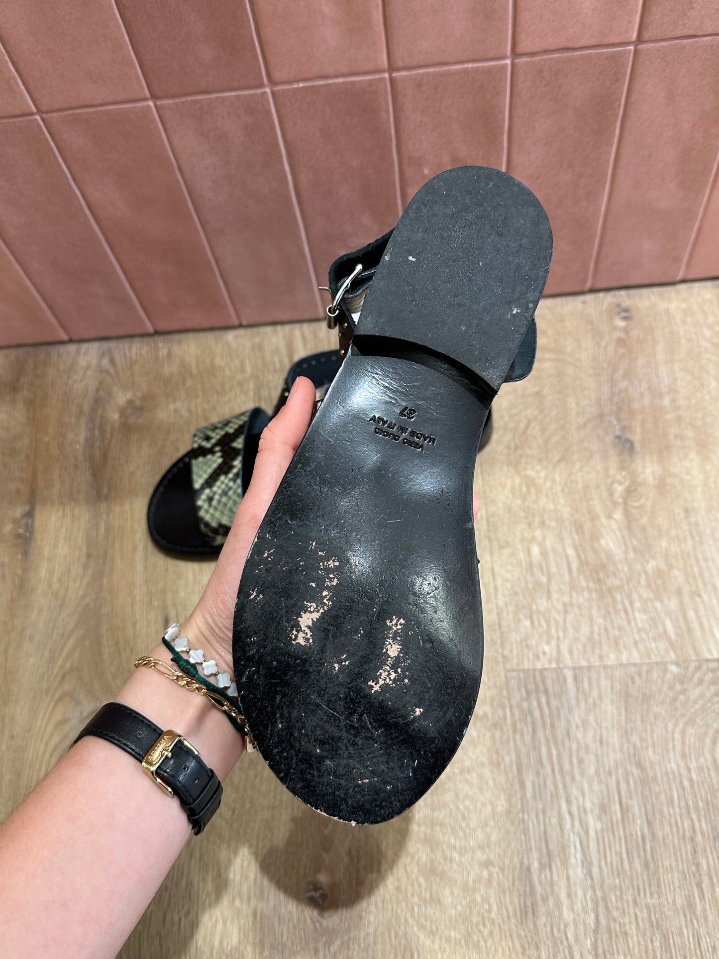 Sandale chaussures donna Lucca T.37 cuir