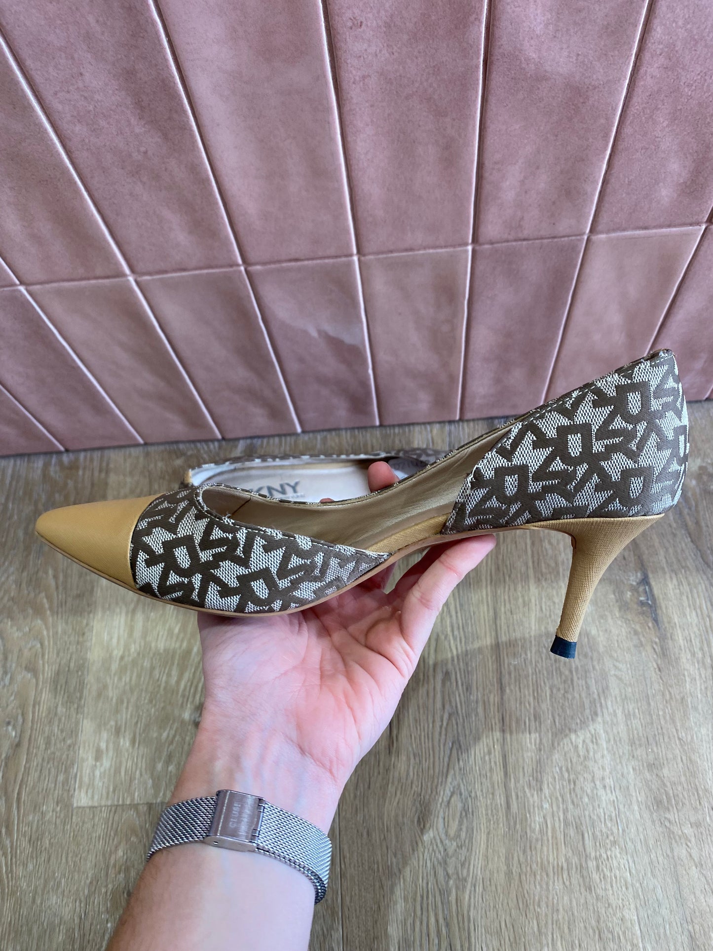 Escarpins DKNY taille 37.5