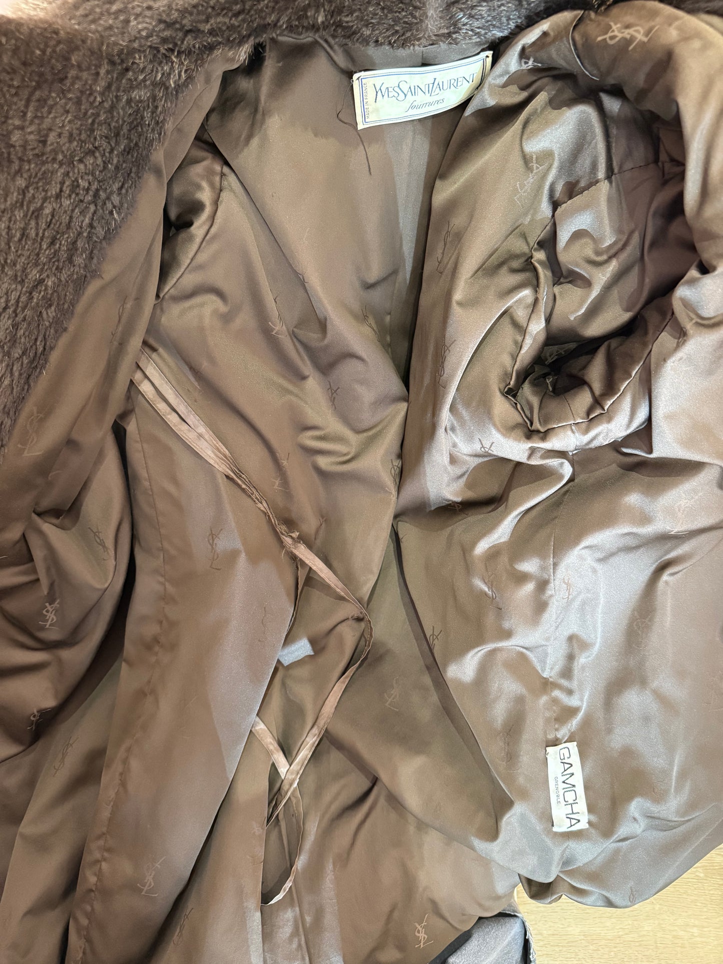 Manteau de fourrure Yves saint Lauren