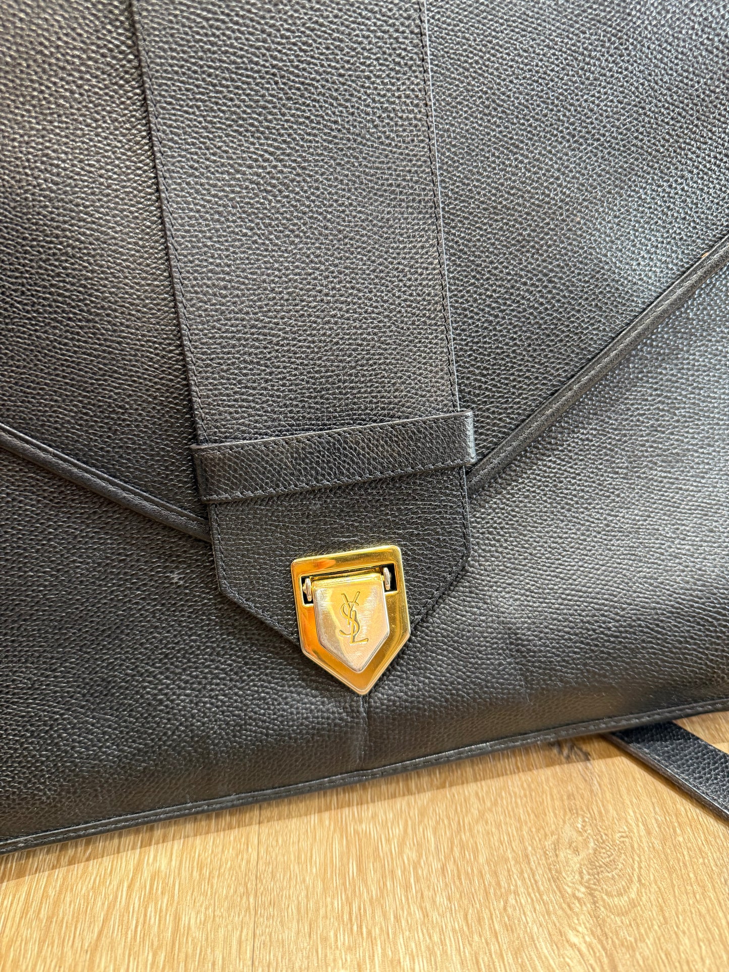 Pochette vintage Yves saint Laurent