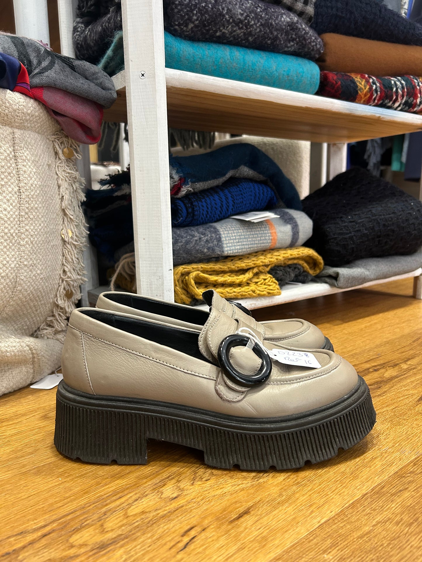 Mocassins taupe Taille 37