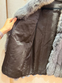 Manteau en vraie fourrure T.36/38 29/09