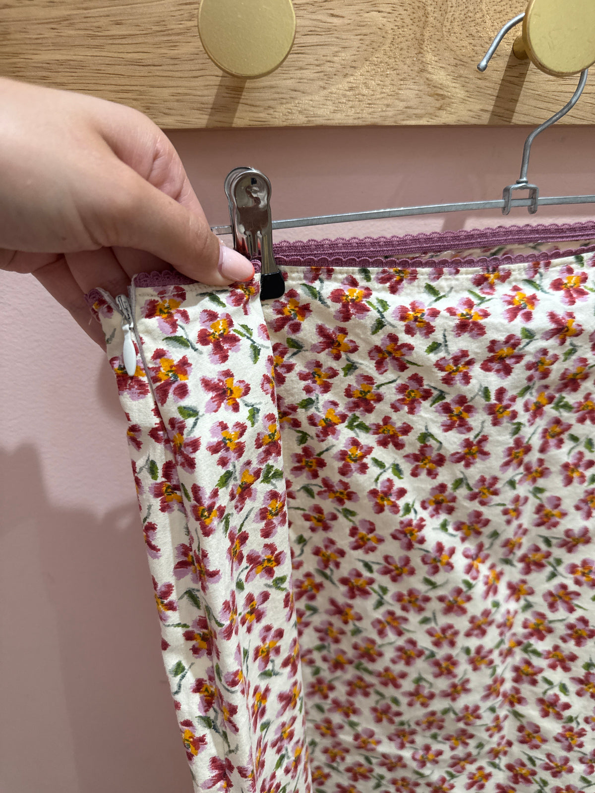 Jupe beige et rouge Kookai T.42