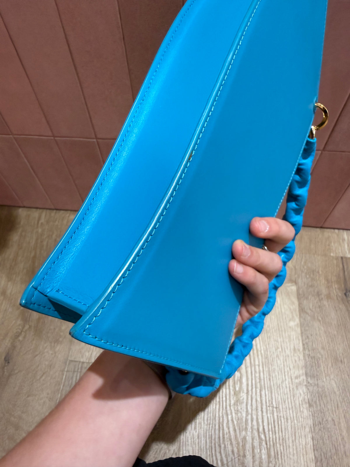 Sac Jacquemus bleu roi 11/06