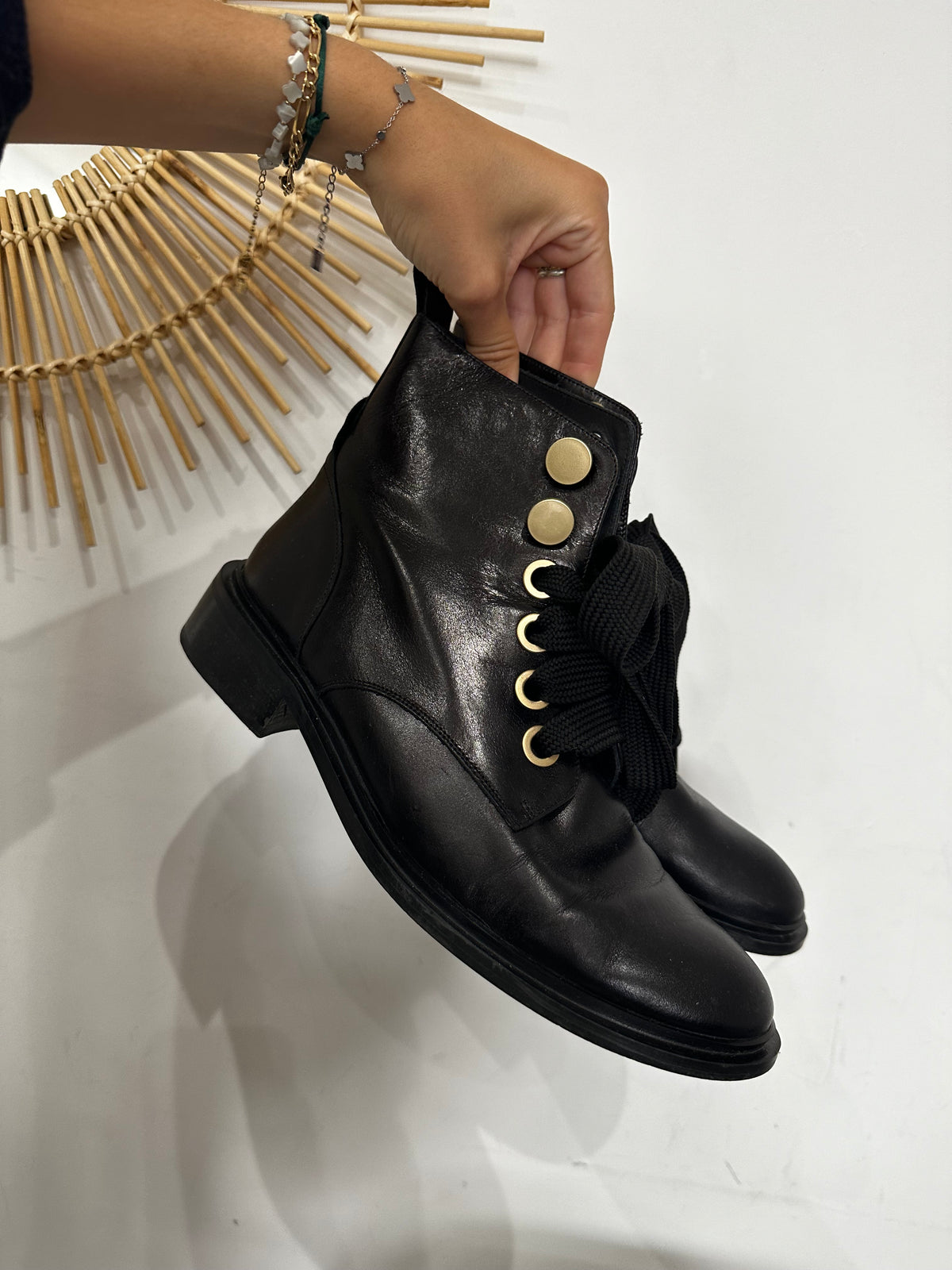 Bottines noires minelli cuir T.40