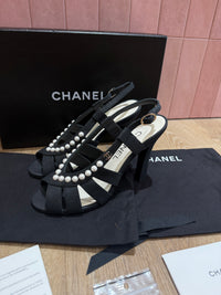 Chaussures Chanel T.36 neuves 02/06