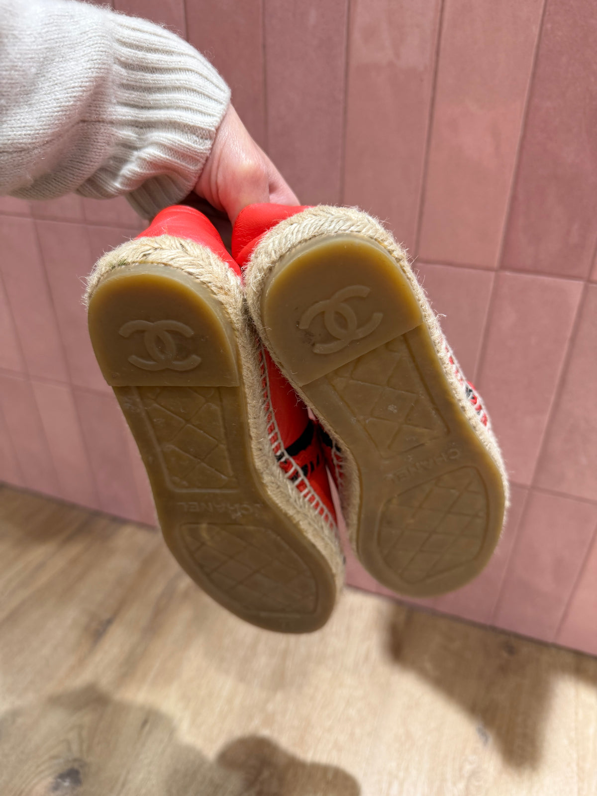 Espadrilles rouges en cuir Chanel - T.37 19/10