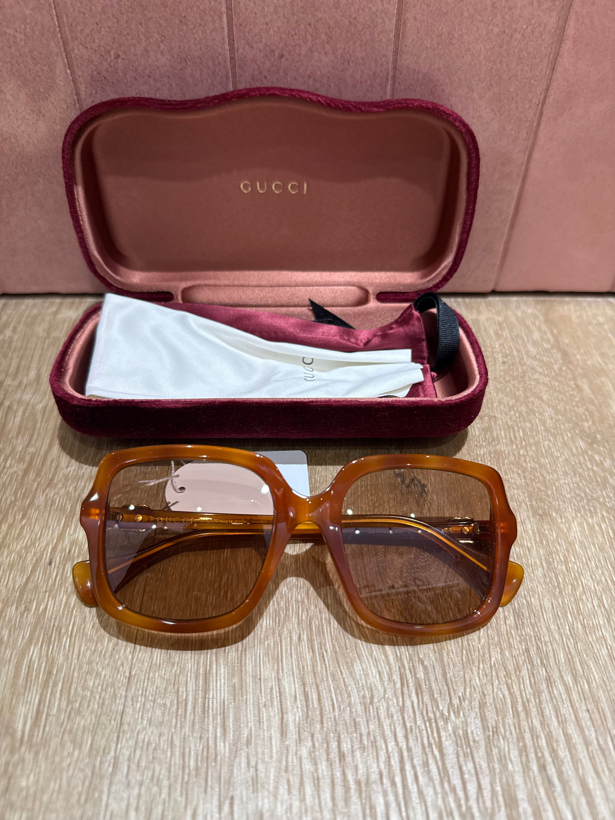 Lunettes Gucci marron et orange TU