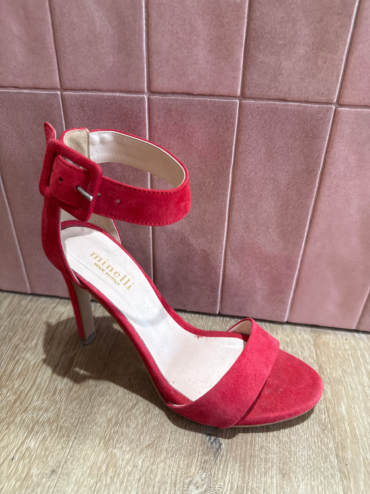 Sandales Minelli rouge T.38