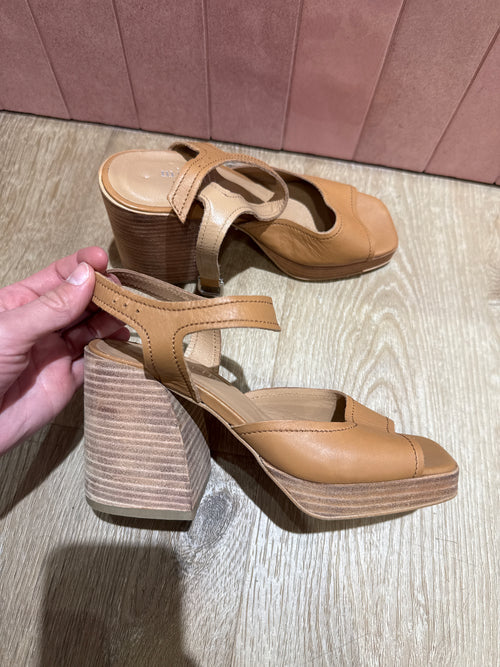Sandales marron Minelli T.36 cuir
