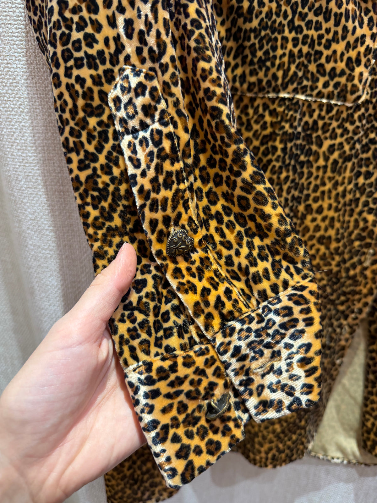 Robe chemise en velours marron motif léopard The Kooples T.S 20/09