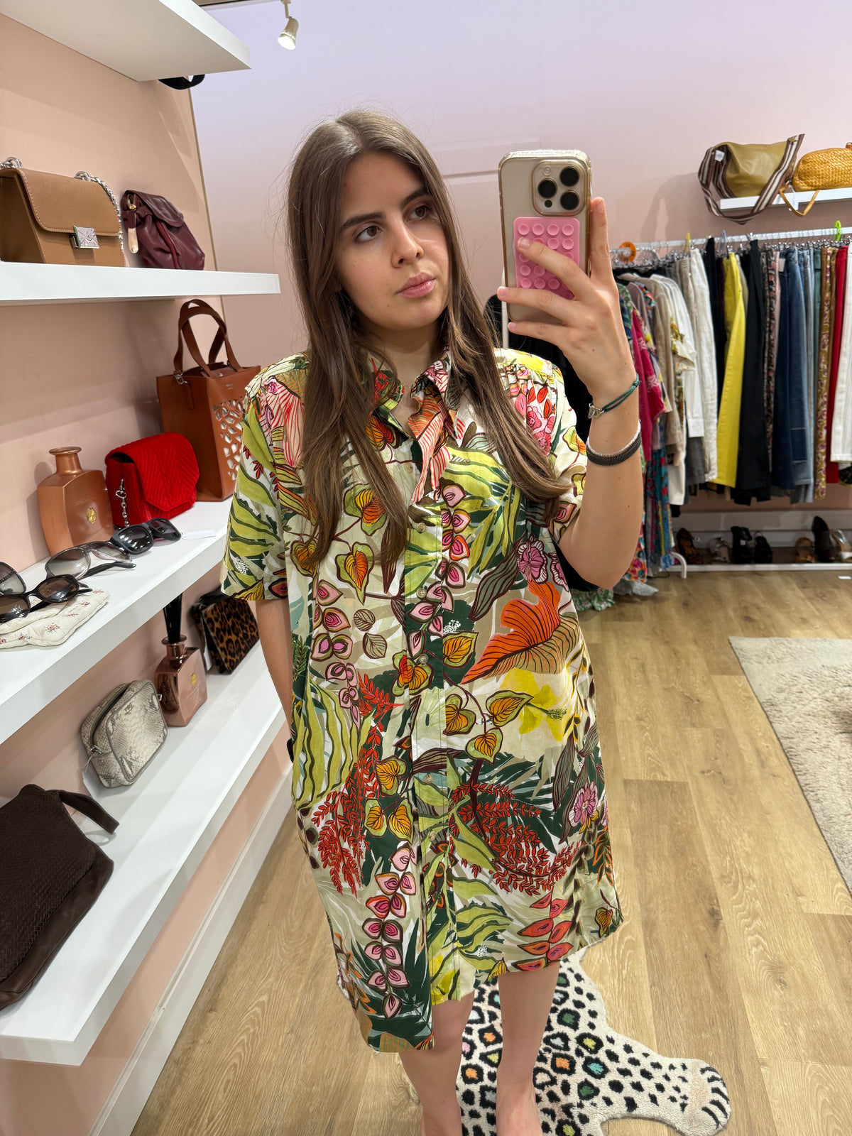 Hod Verte et feuilles rose T.L - Robe chemise 12/07