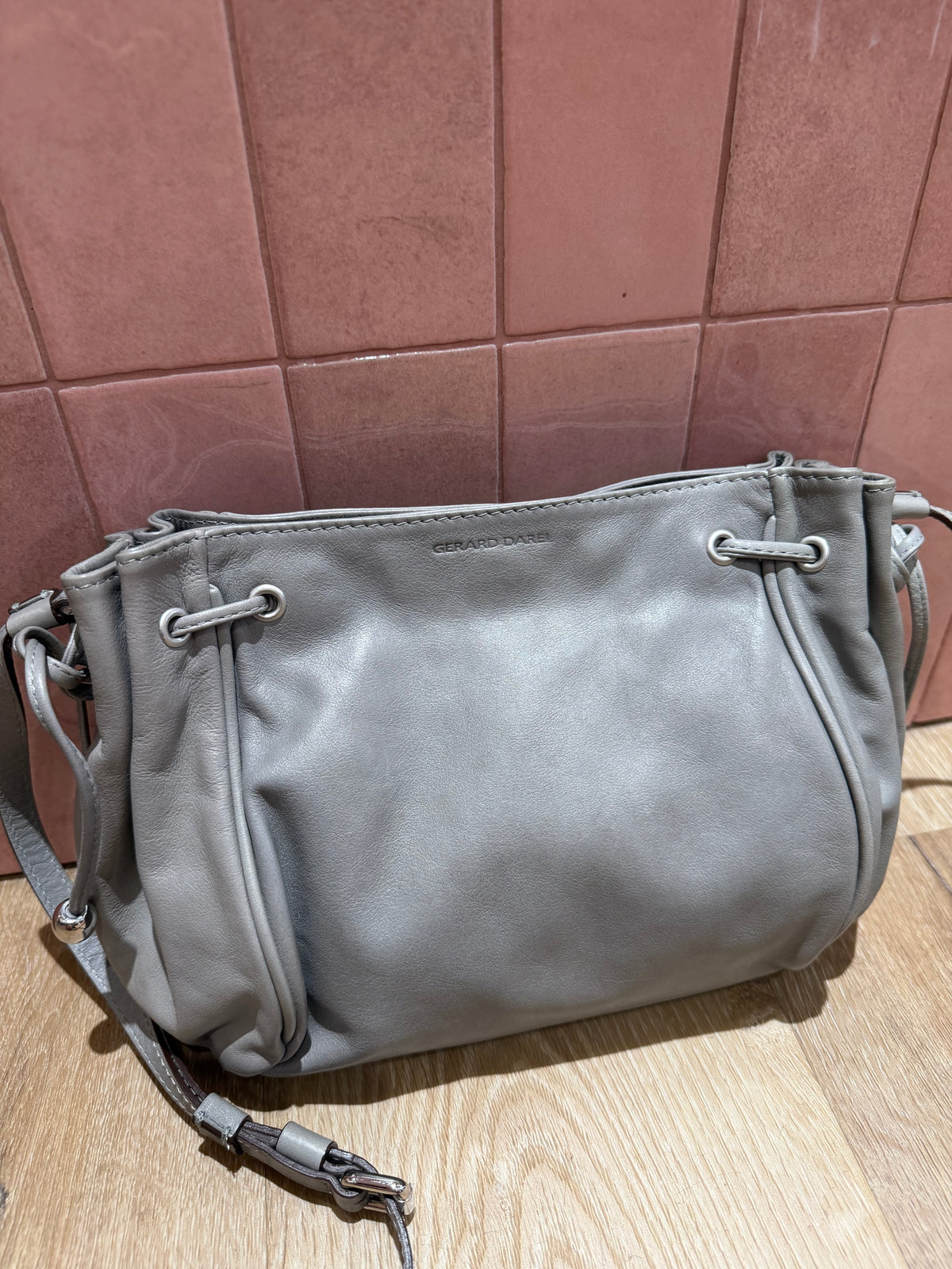 Gérard Darel petit sac gris 02/09