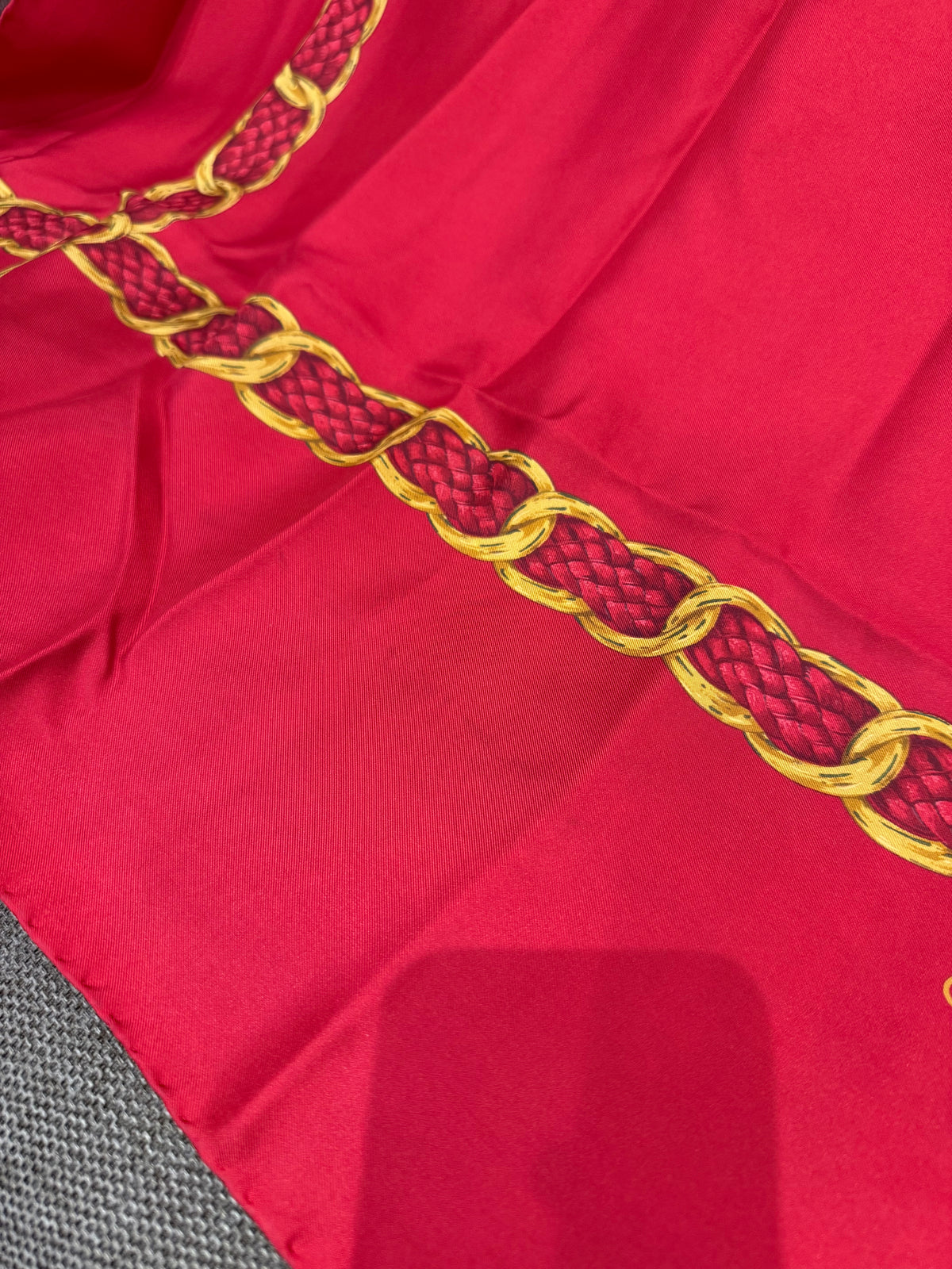 Foulard Chanel rouge TU