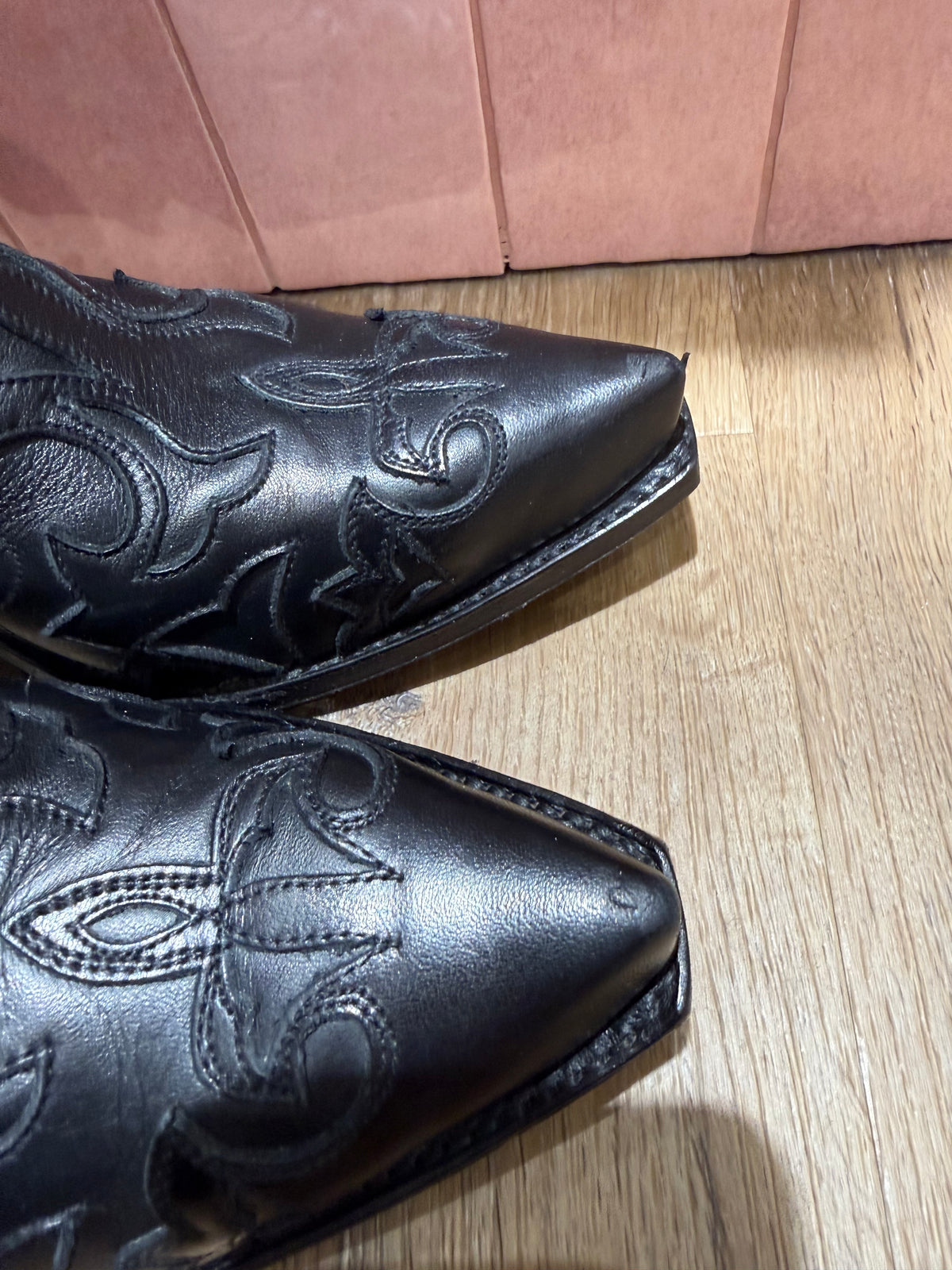 Bottines Noir cuir Sendra T.39