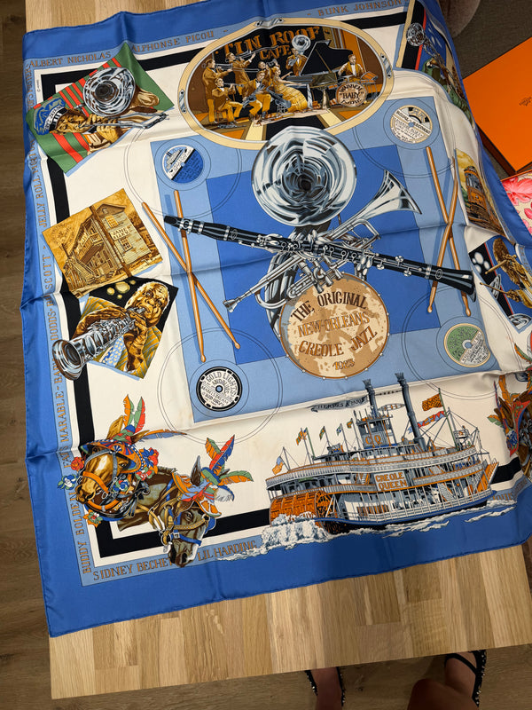 Foulard bleu Hermès 15/10