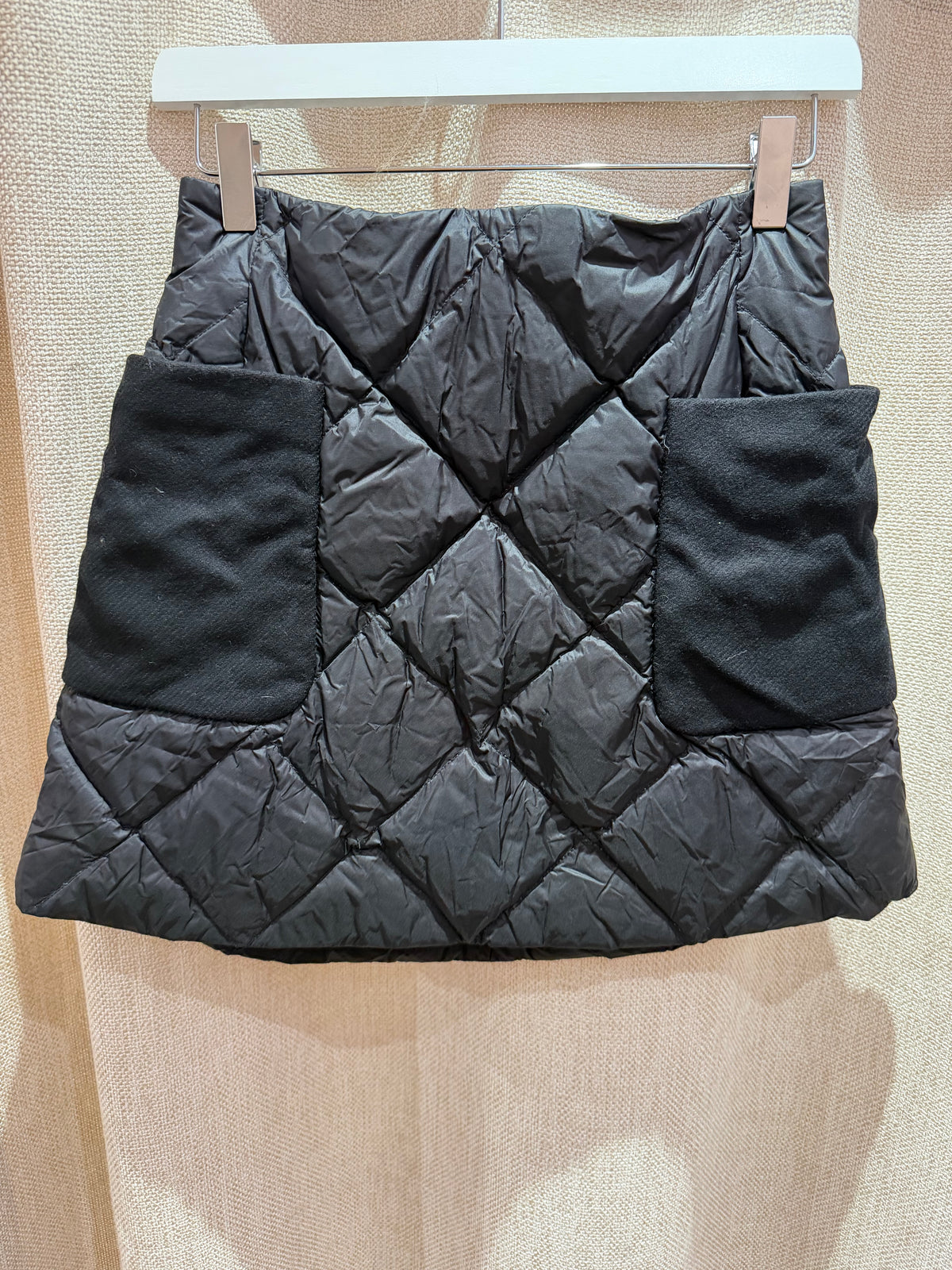 Jupe noire en duvet Moncler - T.36 30/09