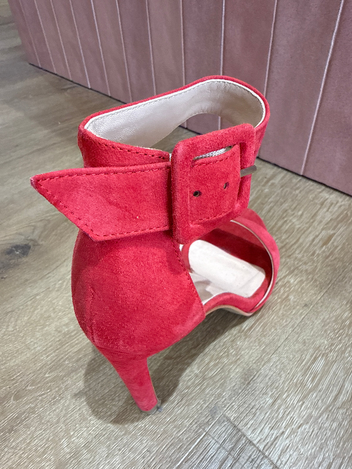 Sandales Minelli rouge T.38