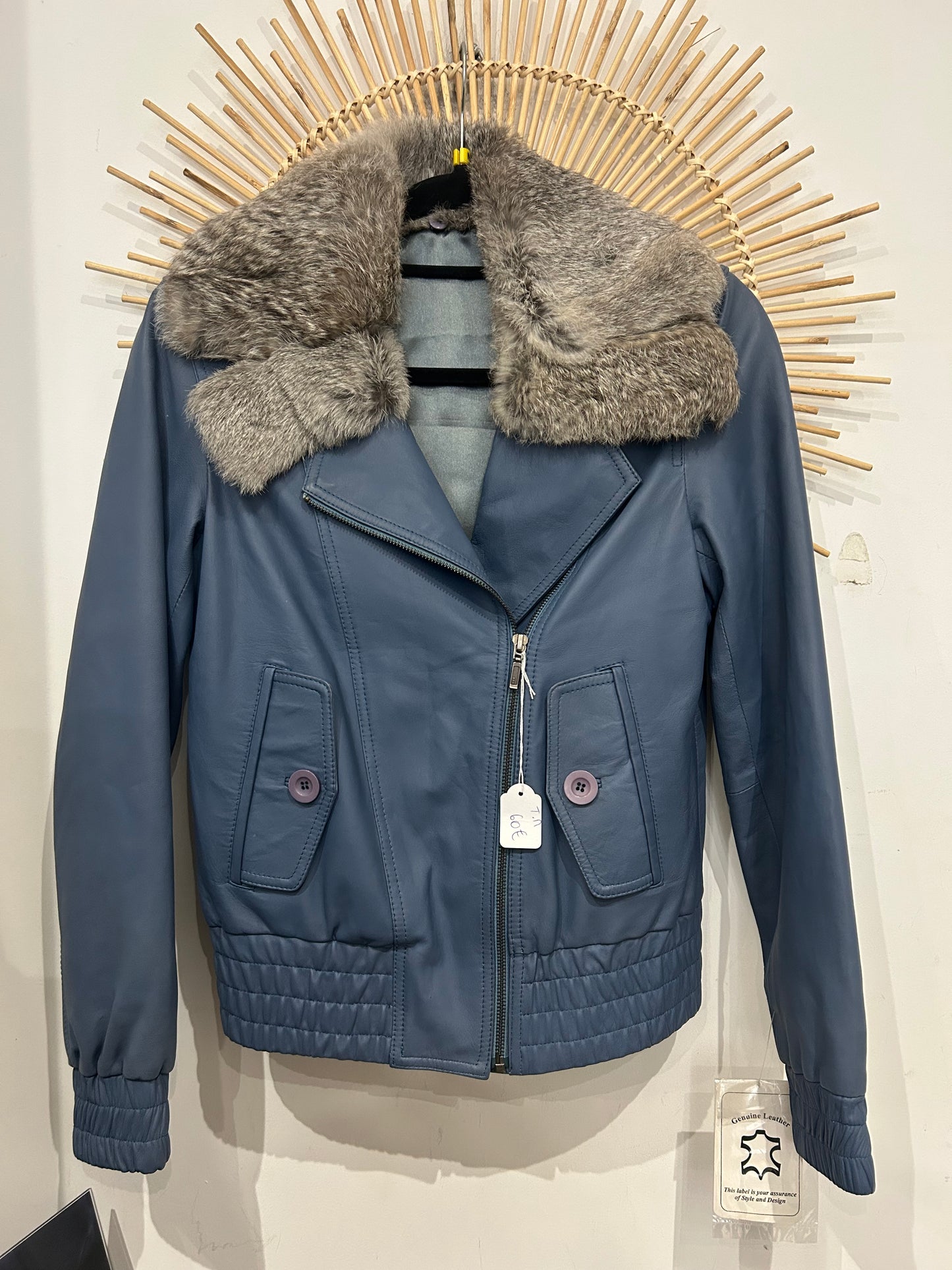 Veste en cuir bleu Taille M