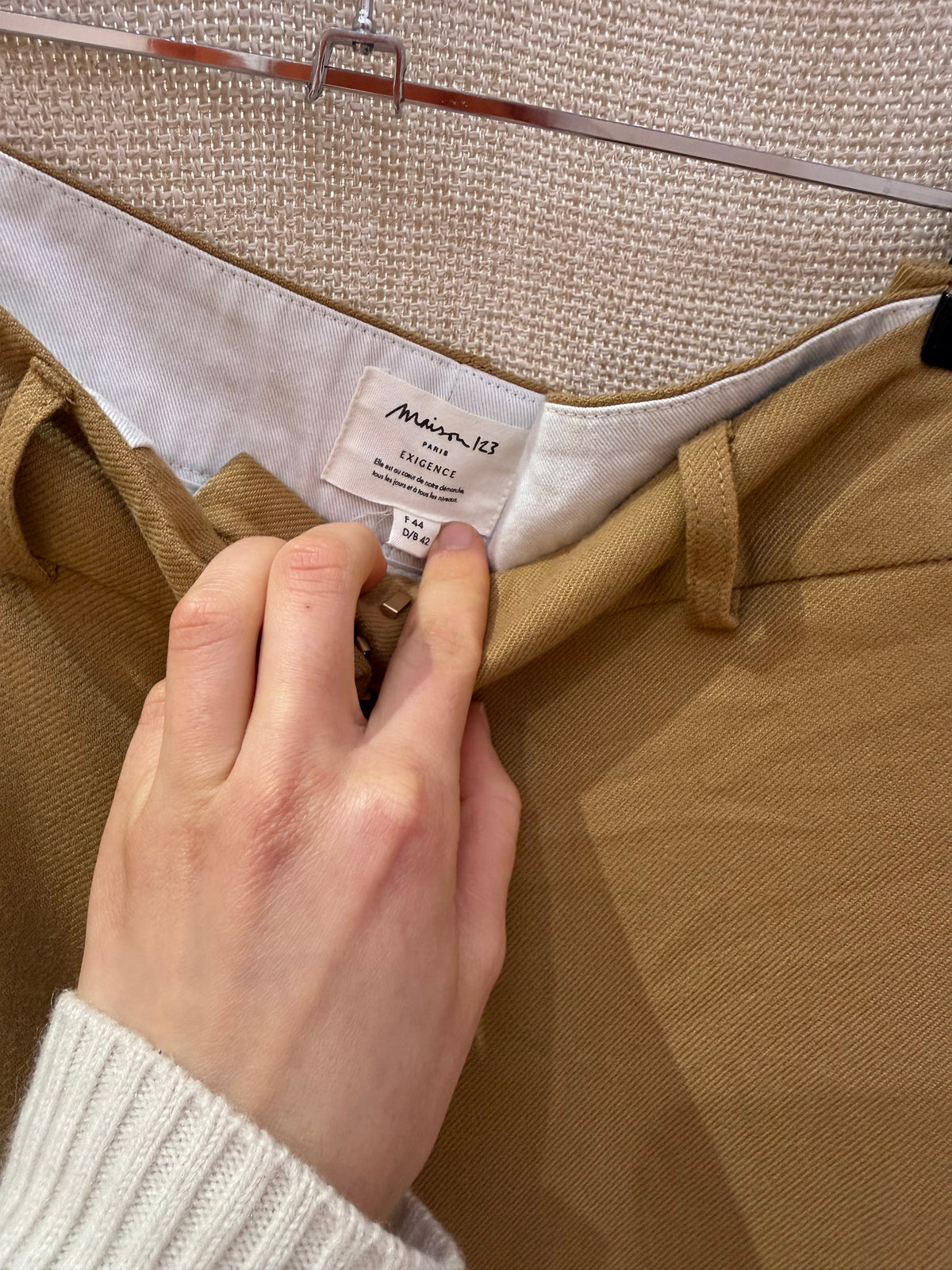 Maison 133 Pantalon épais Beige T.44