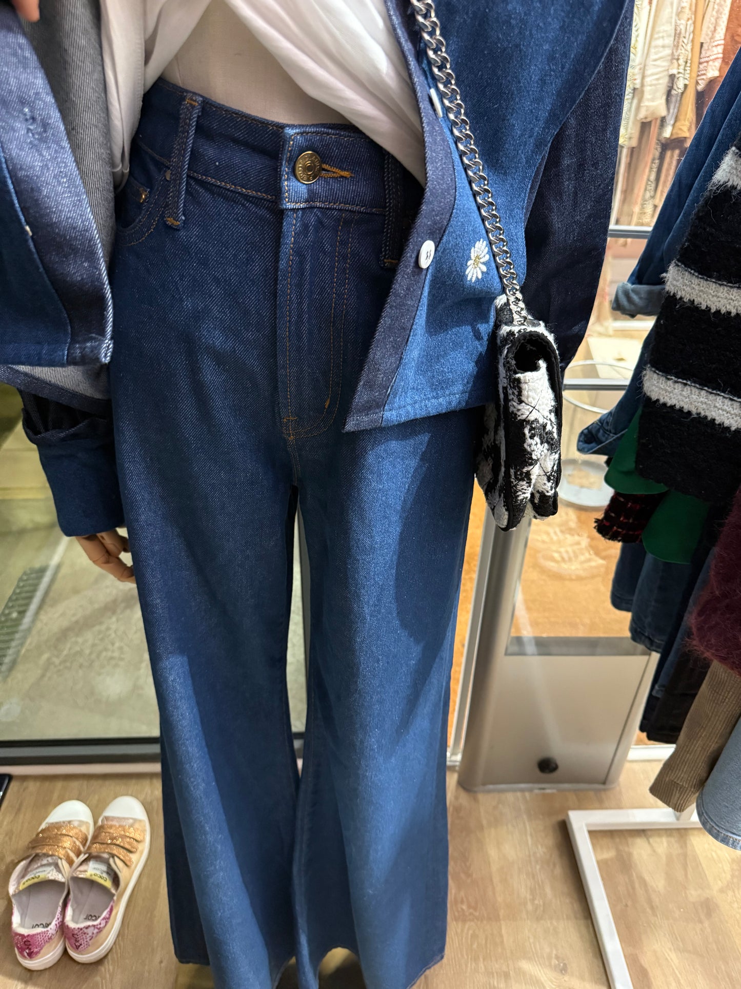 Jean bleu Claudie Pierlot t.34