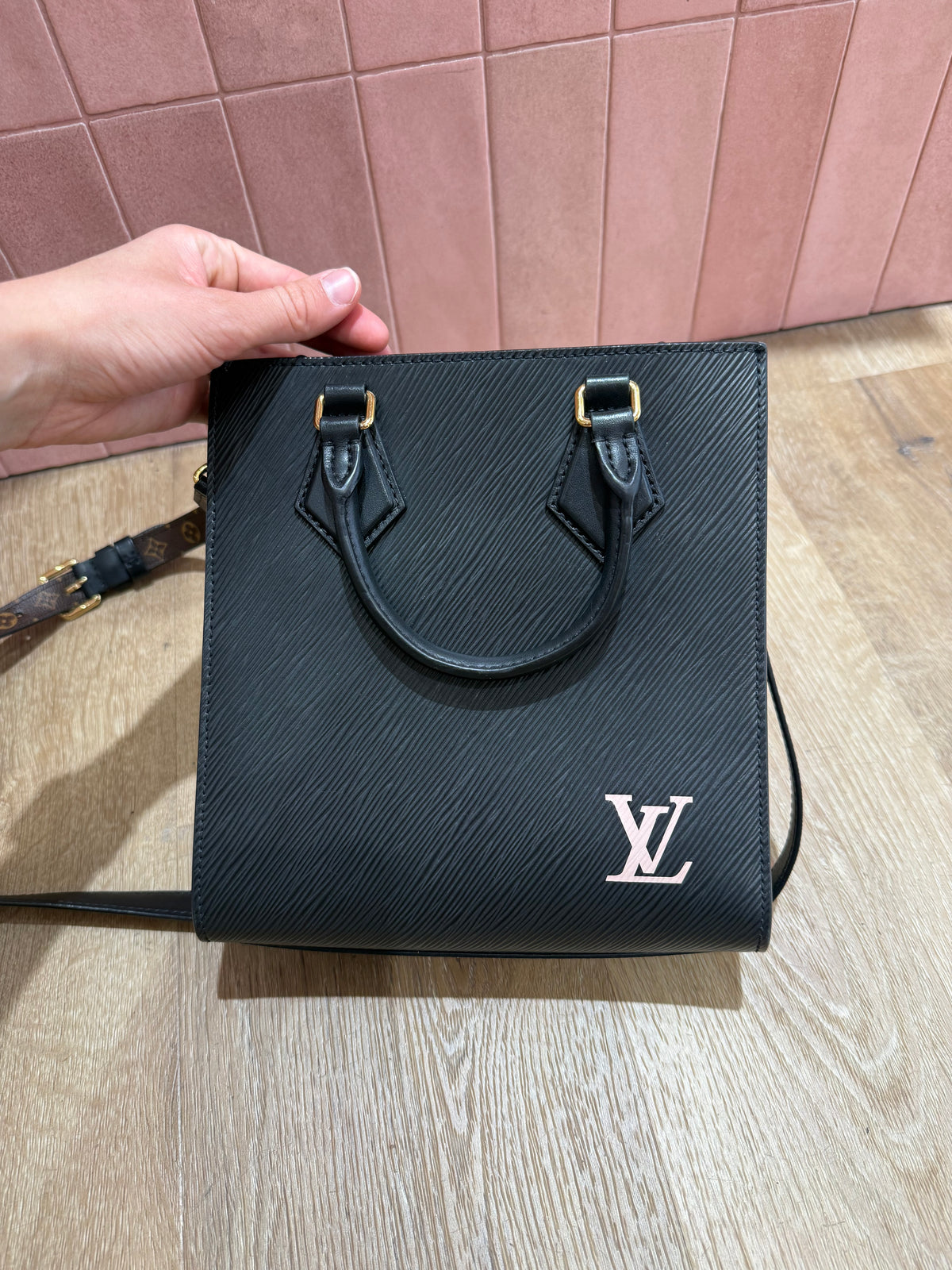 Sac Louis Vuitton plat épi bb 17/06