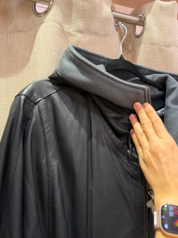 Gian Ferré veste à capuche en cuir noir T.XL 28/09