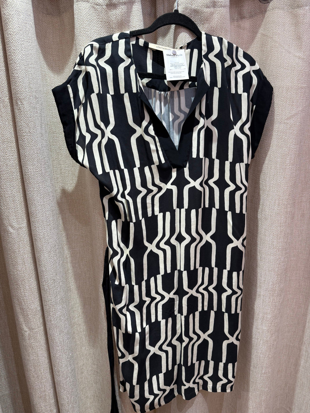 Robe noire & blanche La Fée Maraboutée T.38