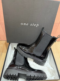 Bottines noires brillantes neuves T.36 One Step