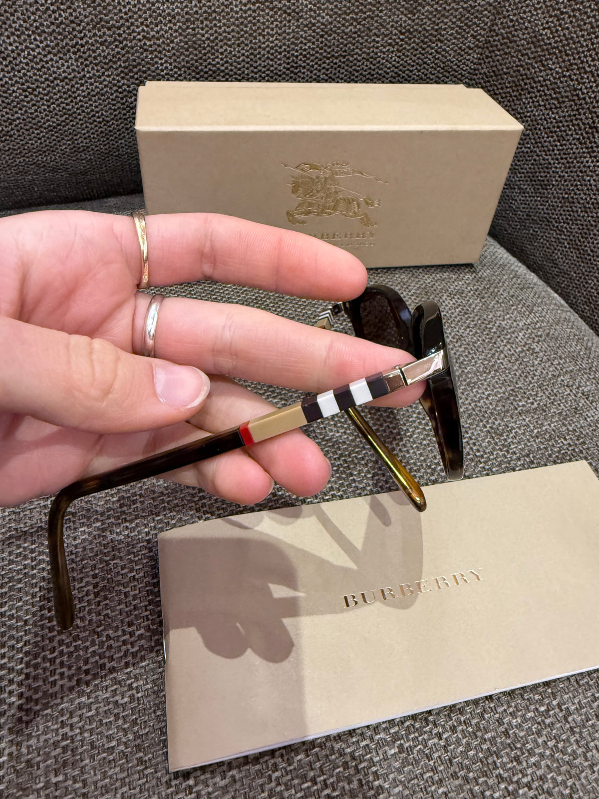 Lunettes de soleil Burberry