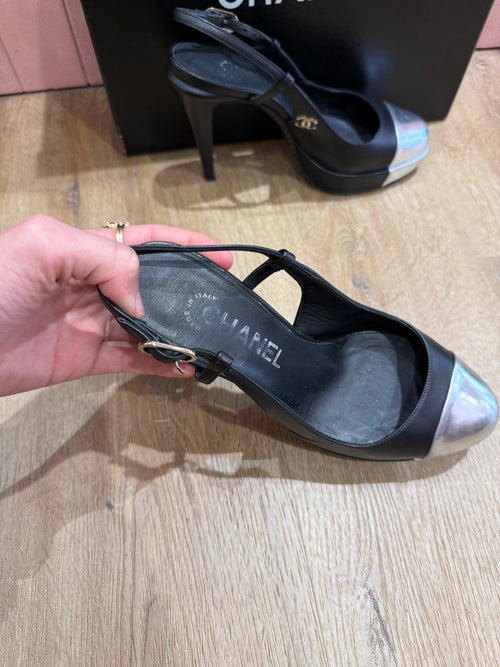 Escarpins noir Chanel T.36