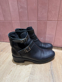 Bottines Noir cuir Minelli T.38