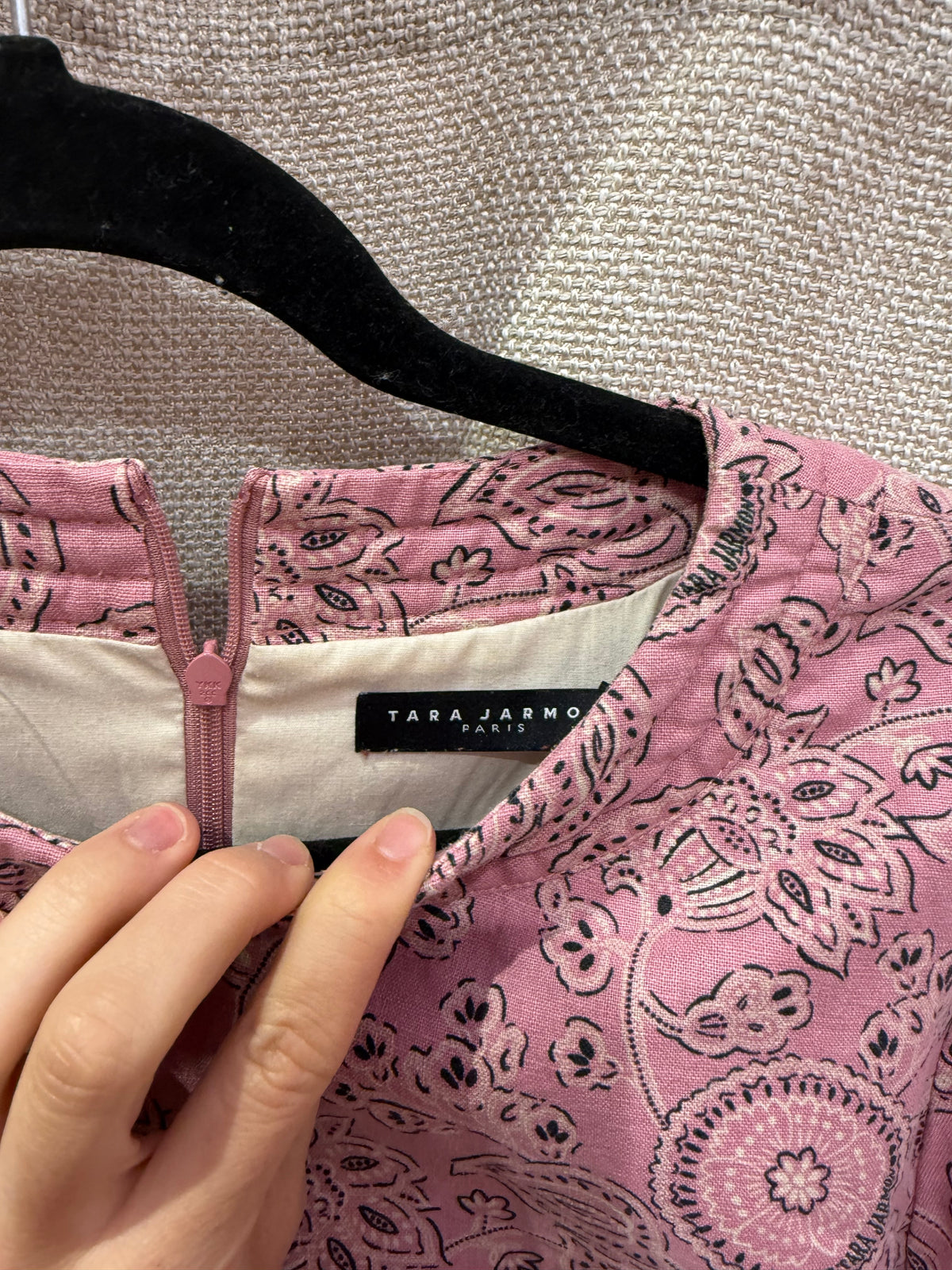 Robe rose et noire Tara Jarmon T.42