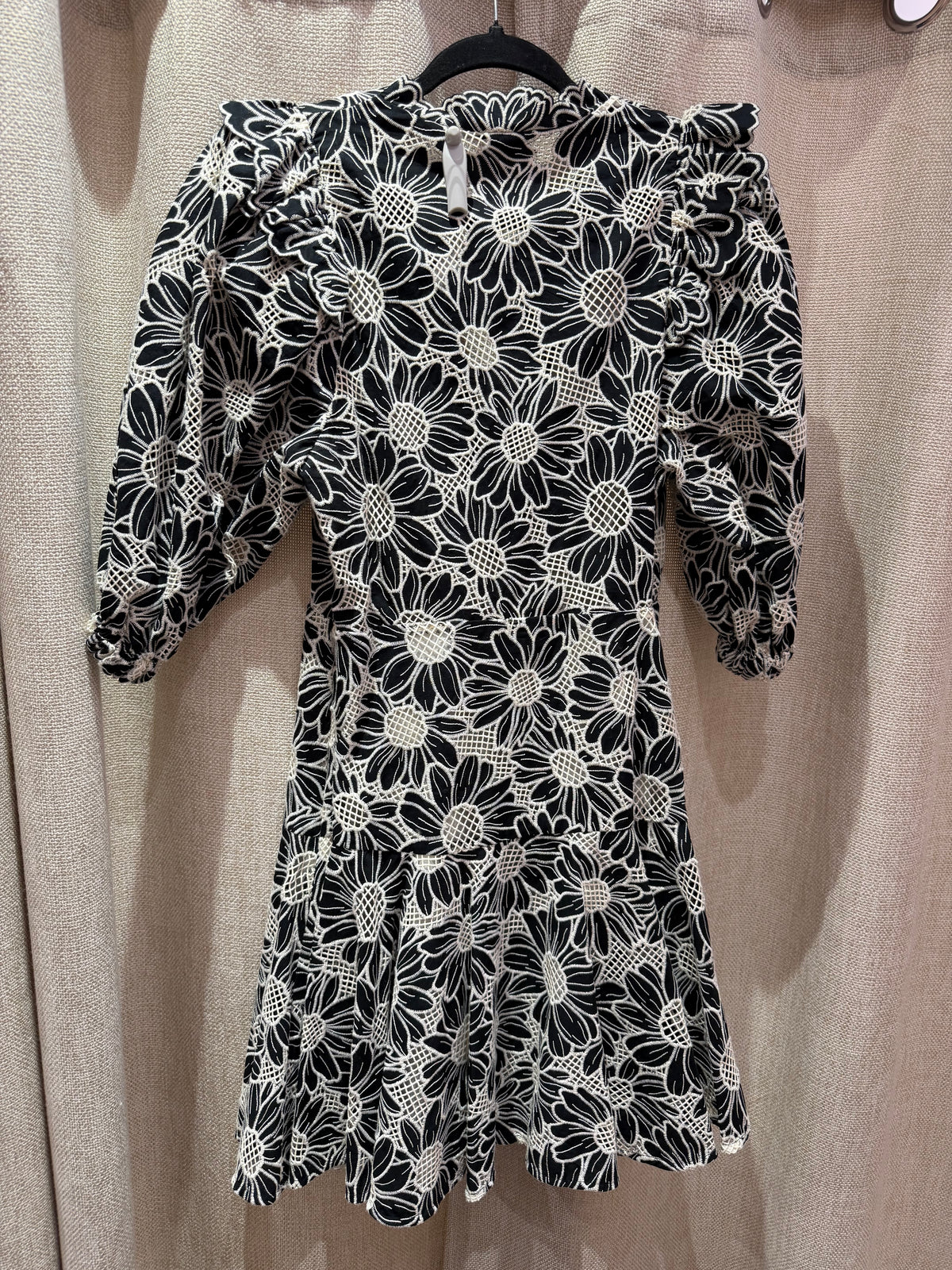 Sandro - Robe noire manches courtes, broderie blanche, neuve avec étiquette - T.36 03/09