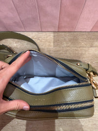 Sac Marc Jacob en cuir kaki 24/07