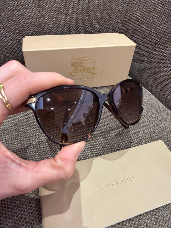 Lunettes de soleil Burberry