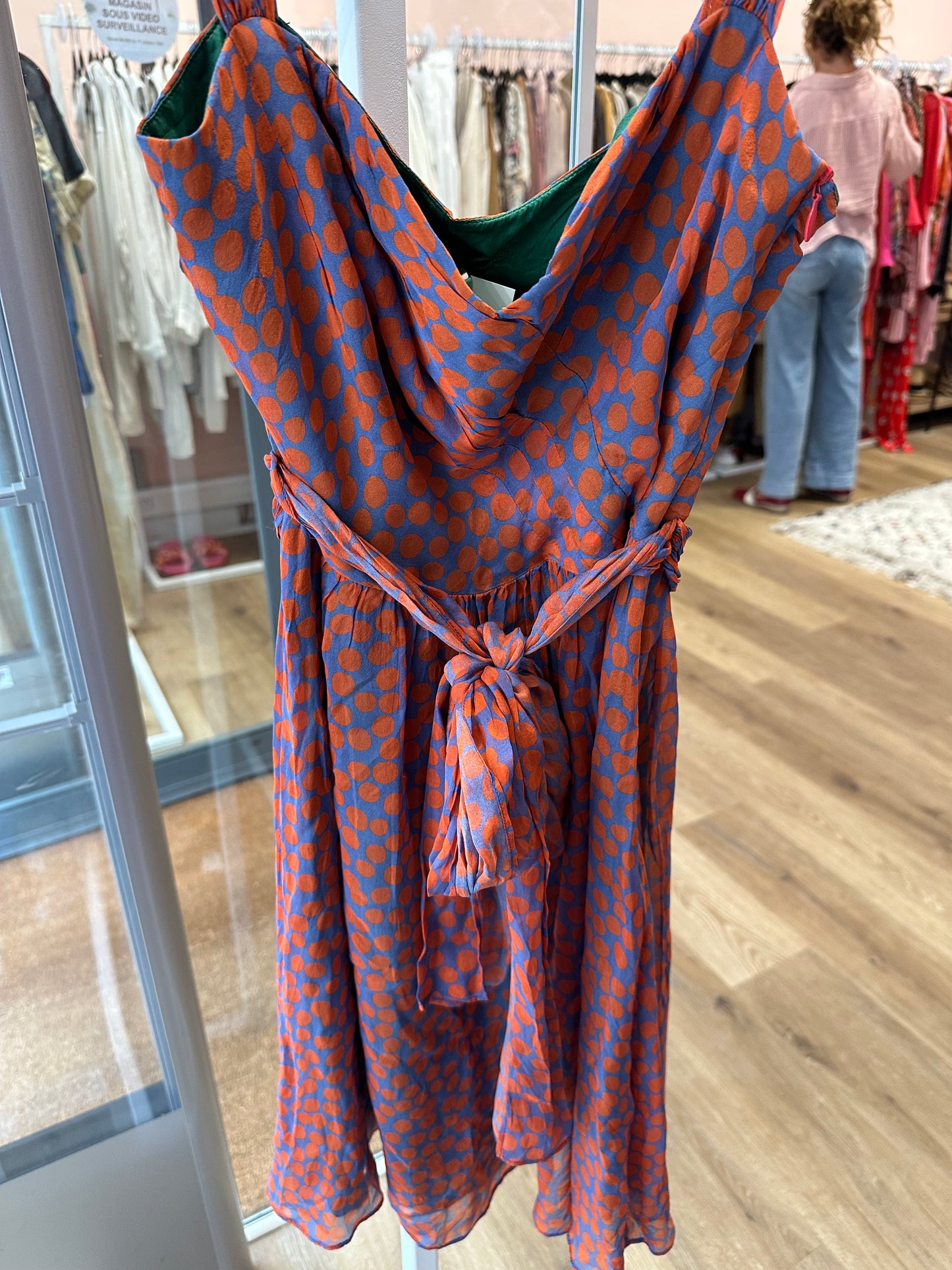 Robe Tara jarmon en soie T.36